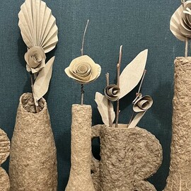 VASE EN PULPE DE CARTON