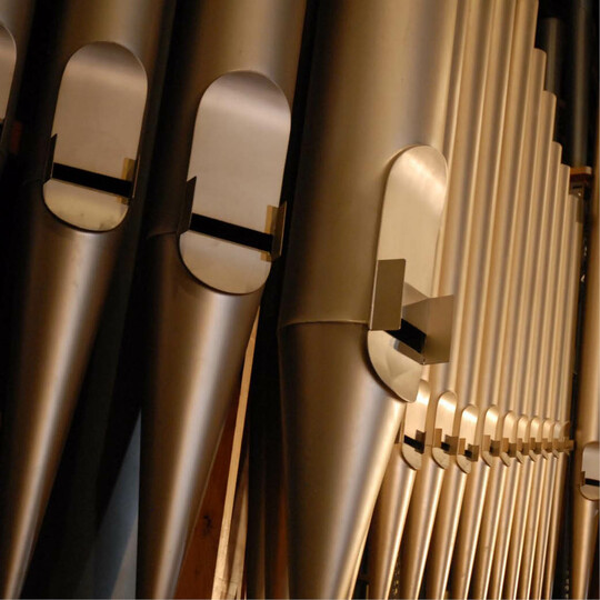 Tuyaux d&#039;orgue - Crédits photo : Adobe Stock